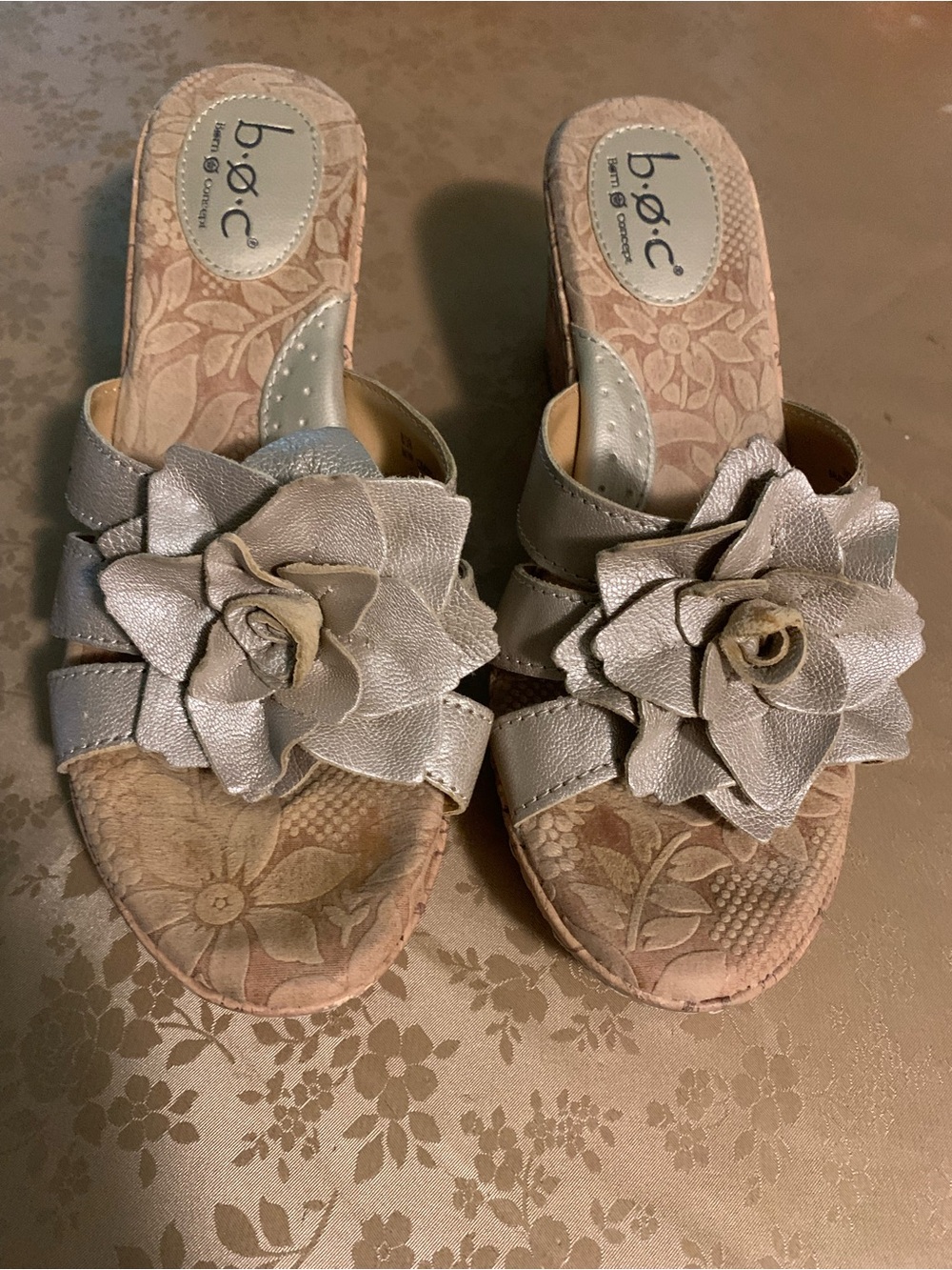 Born Concept Matte Gold Floral Wedge Slide Mules size 8 b.o.c.